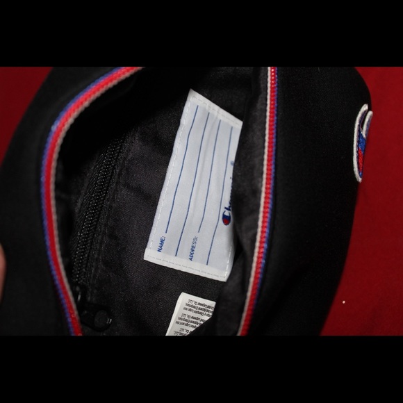 Champion Crossbody bag / fanny pack - Picture 4 of 4